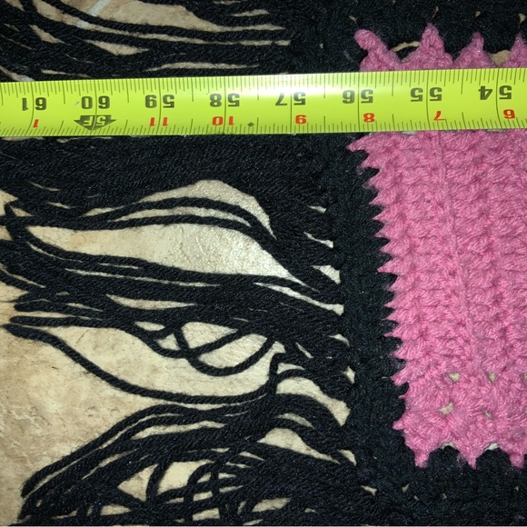 Crochet Afghan Blanket Soft 61"x40" Very Vintage - Picture 3 of 4